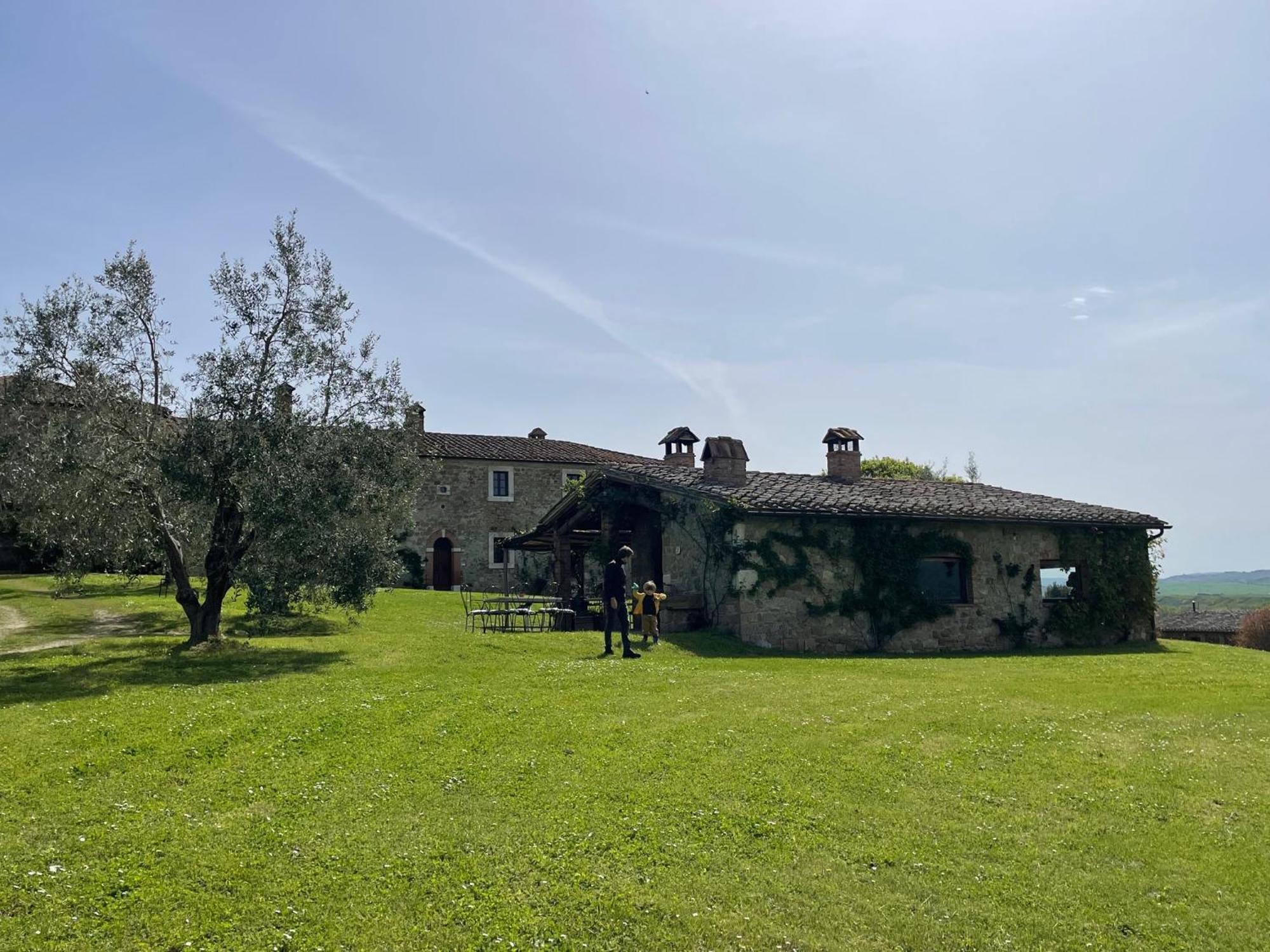 Agriturismo Le Sorbelle D'Orcia Con Piscina Pienza Exterior foto