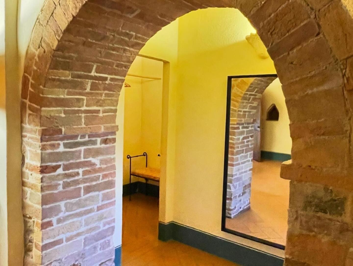 Agriturismo Le Sorbelle D'Orcia Con Piscina Pienza Exterior foto